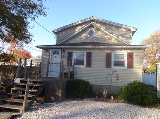 55 7th Street, Hazlet, NJ 07730