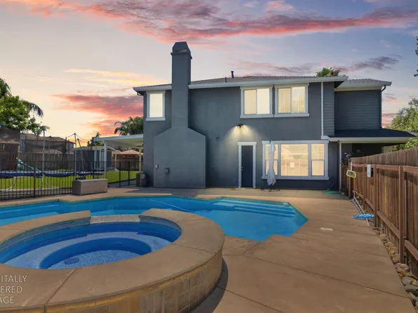 1447 Haven St, Oakdale, CA 95361