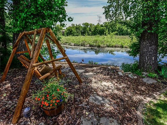 Enjoy a quiet backyard!