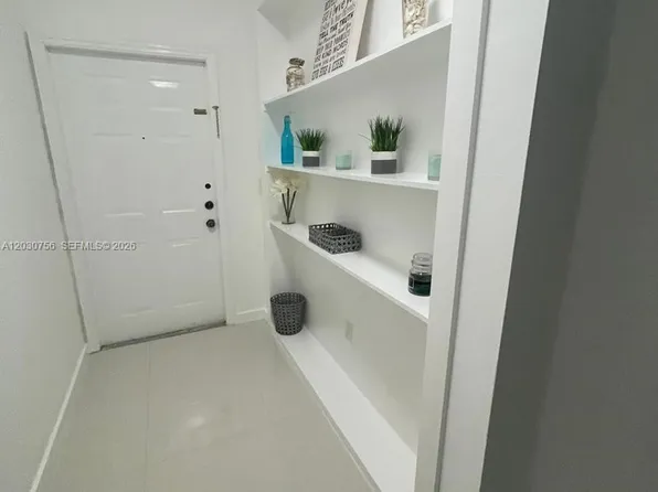 3255 NE 184th St APT 12114, Aventura, FL 33160