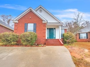 59 Ridgeview Dr, Millbrook, AL 36054