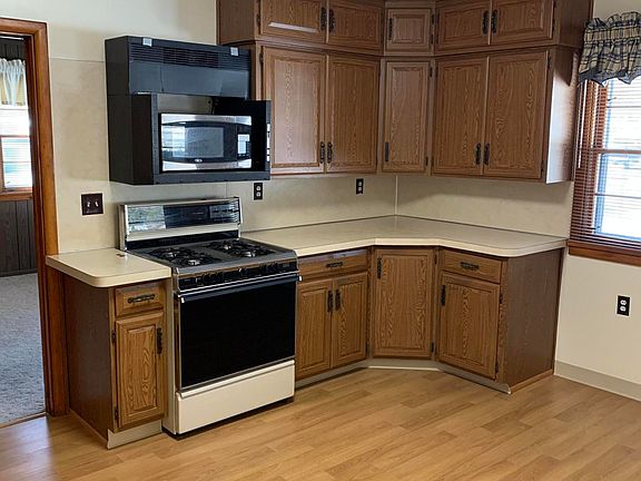 4th image of 1532 Stafford Dr
