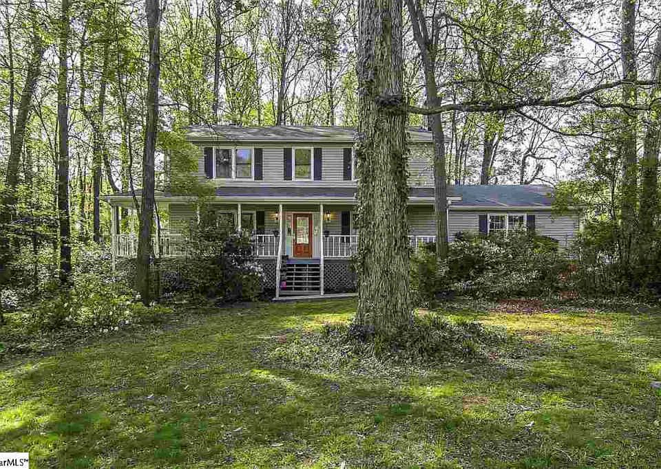 1st image of 103 Rainwood Dr