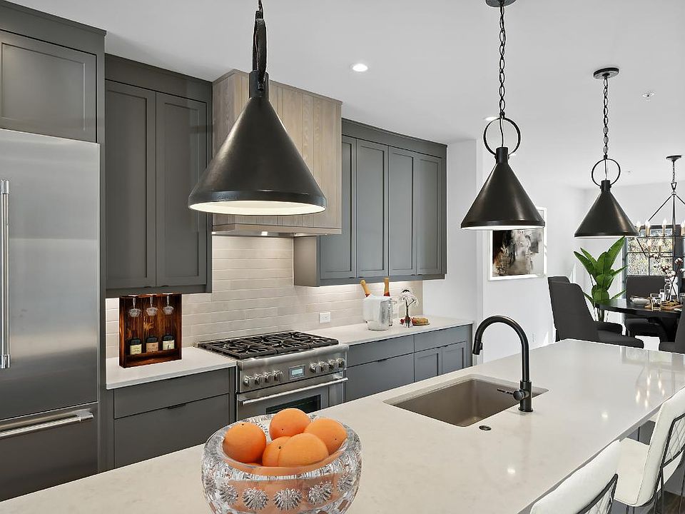 Beautiful kitchen with large island