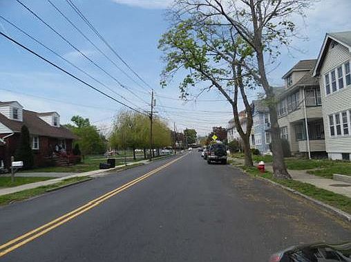 2nd image of 233 Totowa Rd