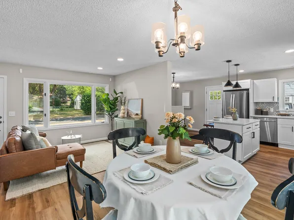 5224 Oregon Ave N, New Hope, MN 55428