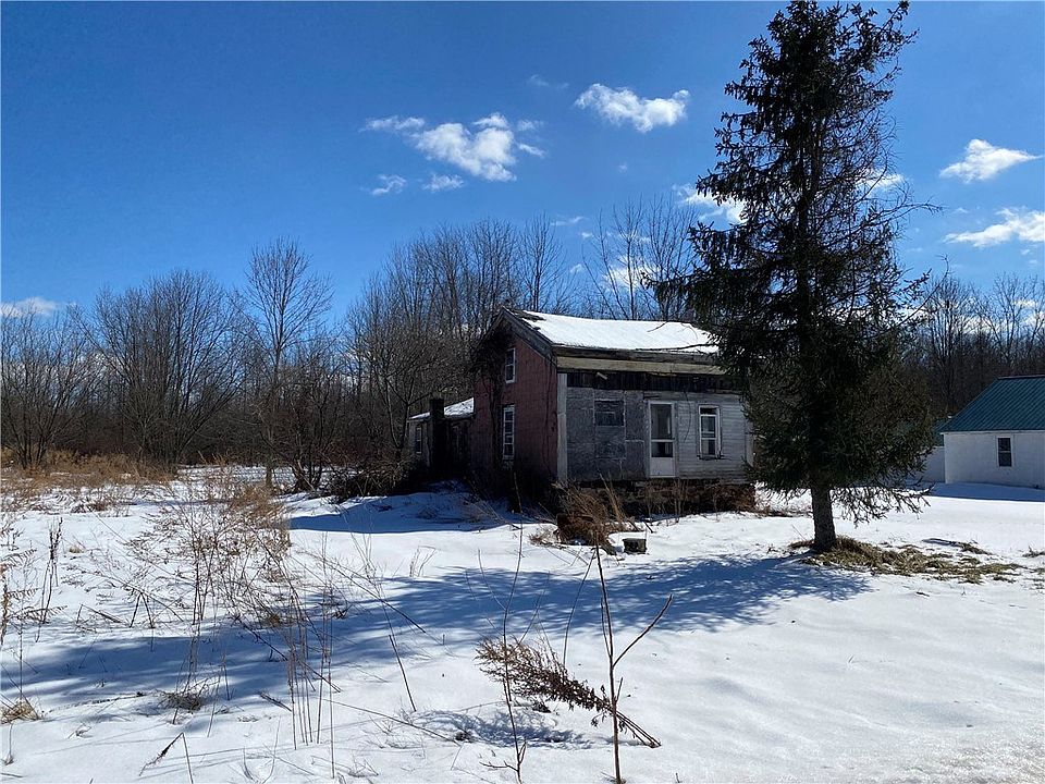 2nd image of 6472 E Townline Rd