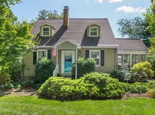 28 Twin Falls Rd, Berkeley Heights, NJ 07922