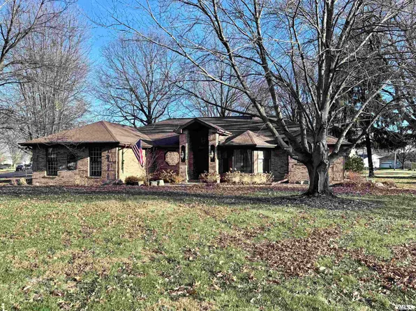 815 E Franklin St, Macomb, IL 61455