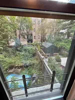 Rented by Charie Properties LLC | media 8