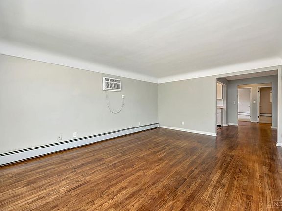 3rd image of 5846 Robison Rd