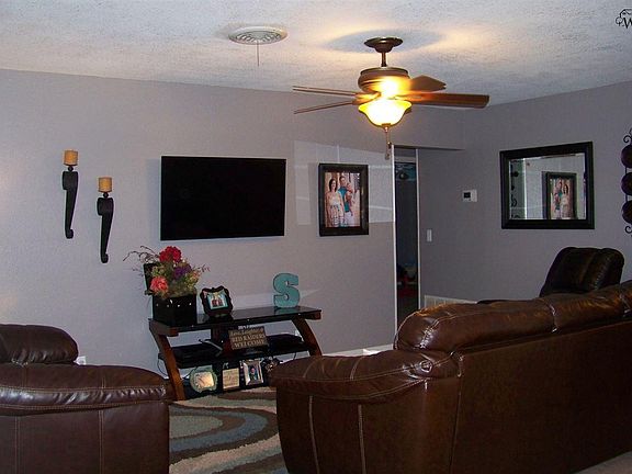 4th image of 710 W Clara Ave