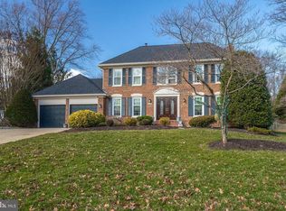 6486 Crayford St, Burke, VA 22015