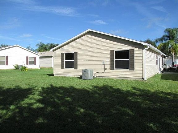 4th image of 2566 Hialeah Ave