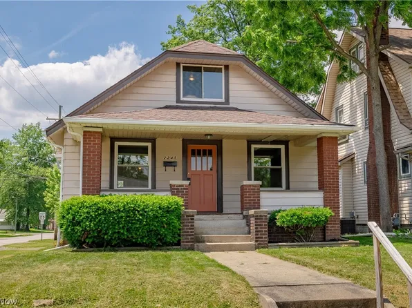 2245 Shunk Ave, Alliance, OH 44601