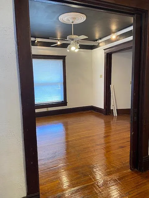 2 bed, 1000 sqft, $1,000 — Photo 3