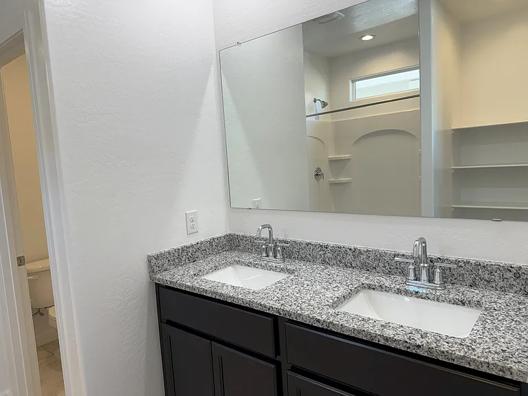 1840 W Spaulding Ave — Photo 39