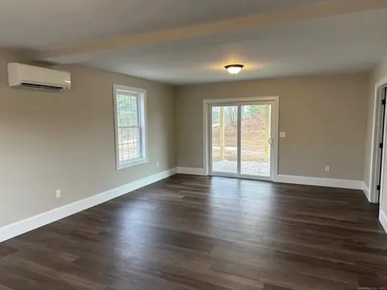 71 Donovan Dr — Photo 20