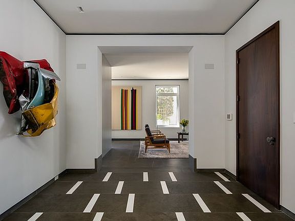 2nd image of 791-793 Park Ave