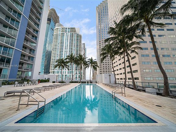 2nd image of 325 S Biscayne Blvd #Up26