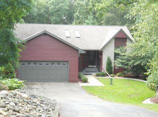 N7467 Burr Oak Rd, Whitewater, WI 53190