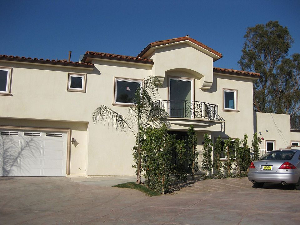 1st image of 5165 Calatrana Dr