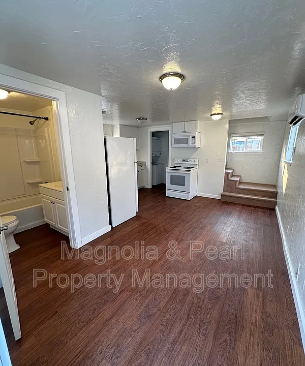 617 S 10th Ave