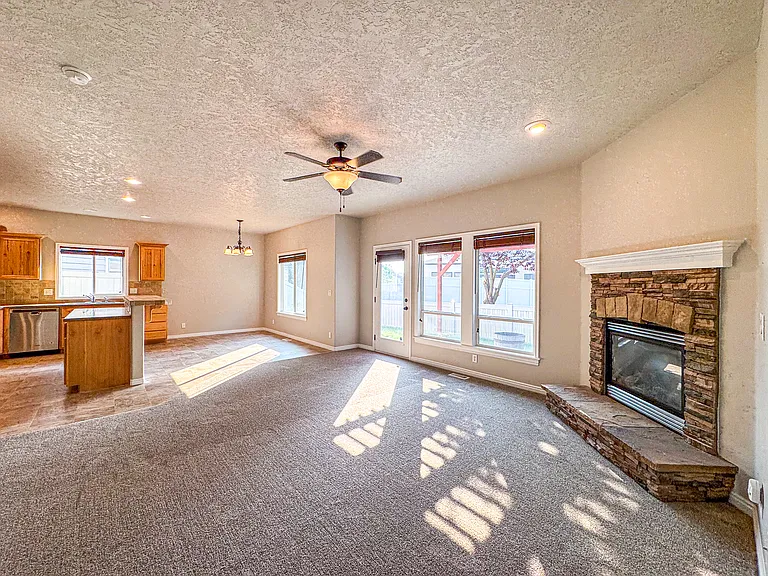 1223 W Cobblefield Ct — Photo 12