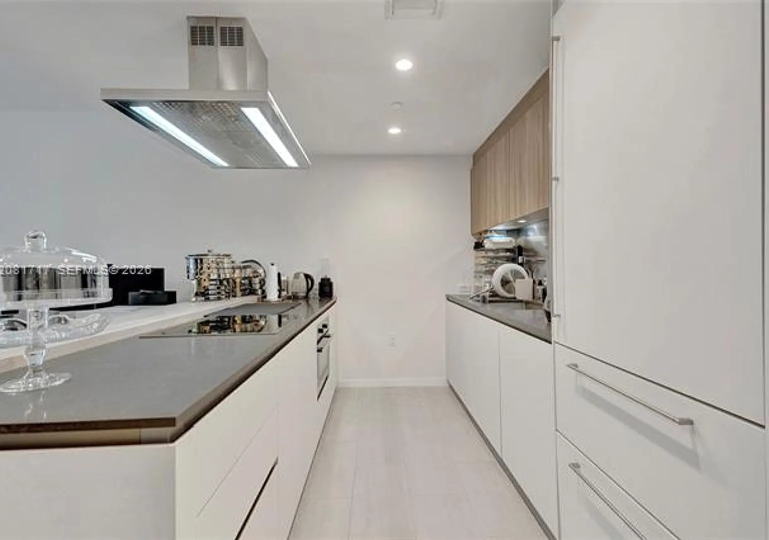 1000 Brickell Plz cu-3105, Miami, FL 33131 — Photo 2