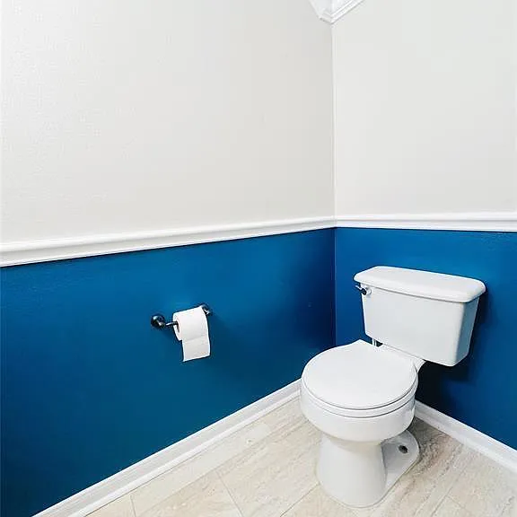 1204 Andrews St — Photo 16