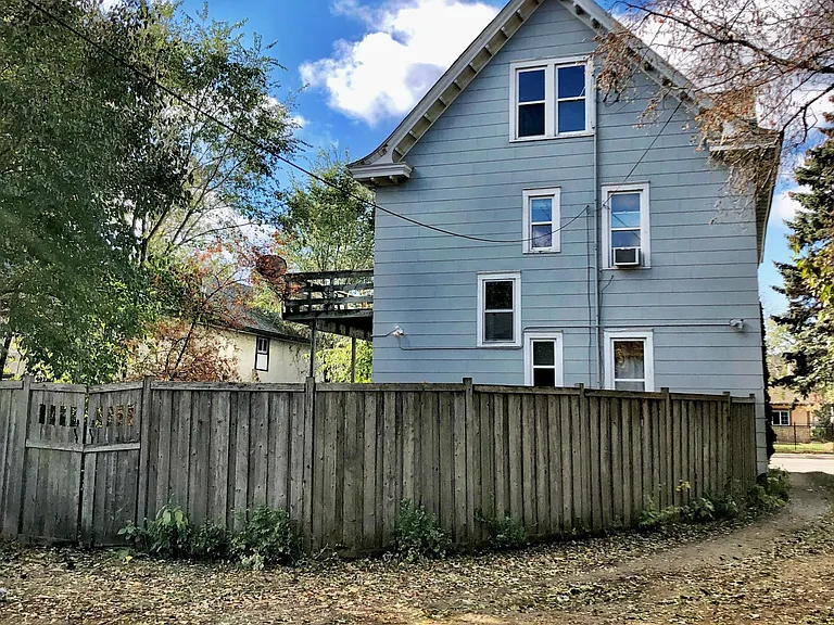 815 University Ave NE #2 — Photo 9