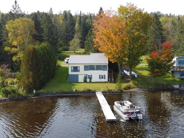 52 Meadow Lane, Cabot, VT 05647