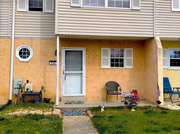 326 Carlyn Ct, Downingtown, PA 19335