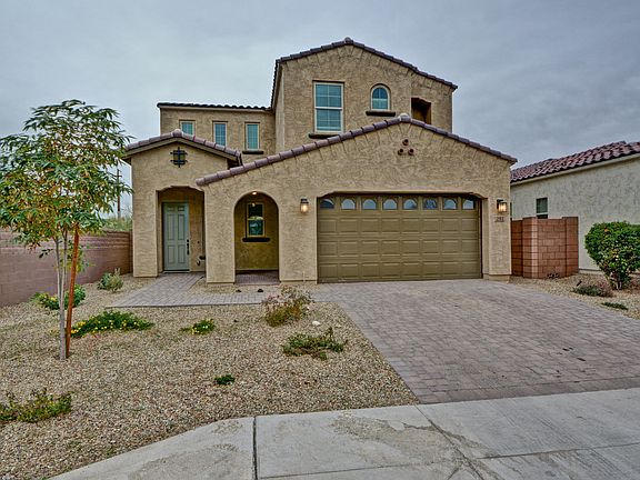 2nd image of 252 W Fellars Dr