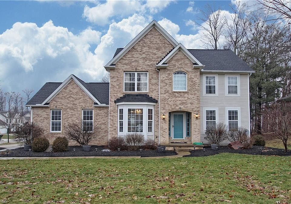1st image of 363 Stratton Dr
