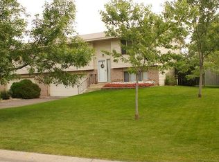 11249 Wren St NW, Coon Rapids, MN 55433