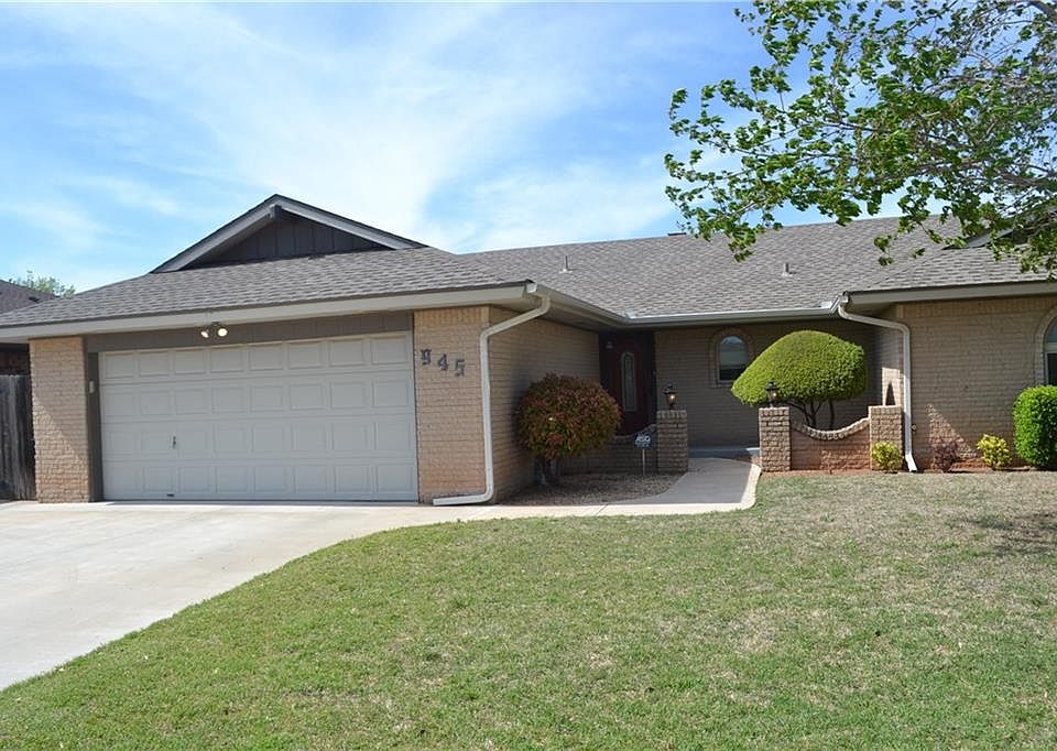 1st image of 945 Pruitt Dr