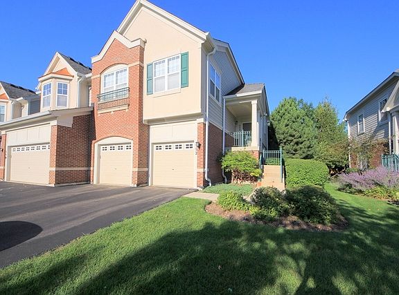 2nd image of 352 Pine Lake Cir