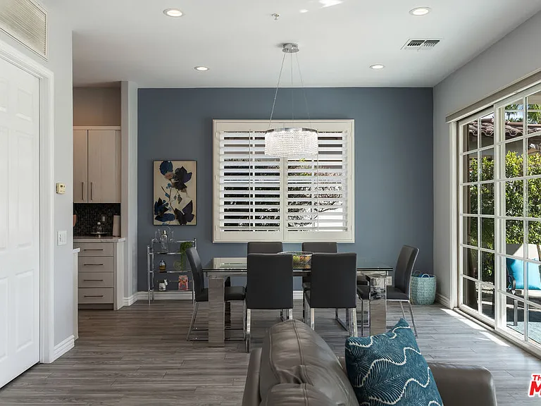 546 N Indian Canyon Dr — Photo 6