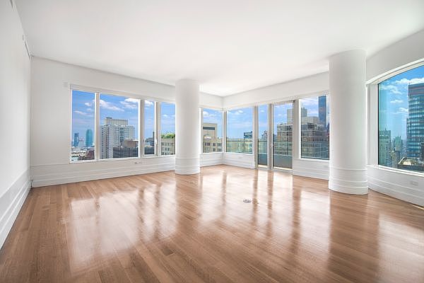 1st image of 252 E 57th St #37C