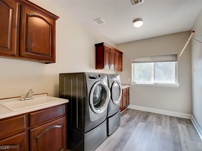 8623 Golden Canyon Rd — Photo 11