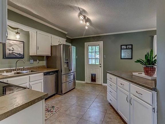 2nd image of 387 E Lawnwood Dr