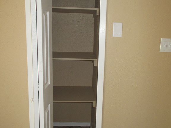978649_Pantry_04082016