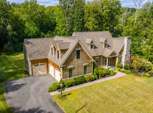 17 E Woodhaven Dr, Avon, CT 06001