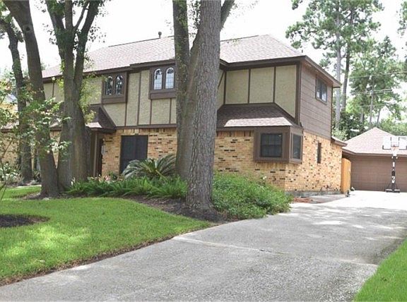 3rd image of 12427 Oakcroft Dr