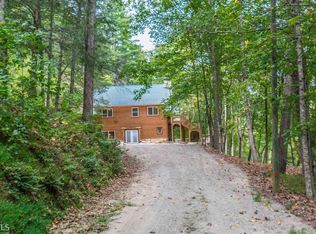 743 Amys Ford Trl, Cleveland, GA 30528