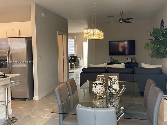 3rd image of 2650 SE 10th St #2650