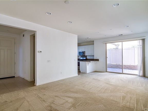 4th image of 14535 Marquette Ave