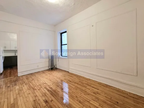 100 Cabrini Boulevard image 1 of 6