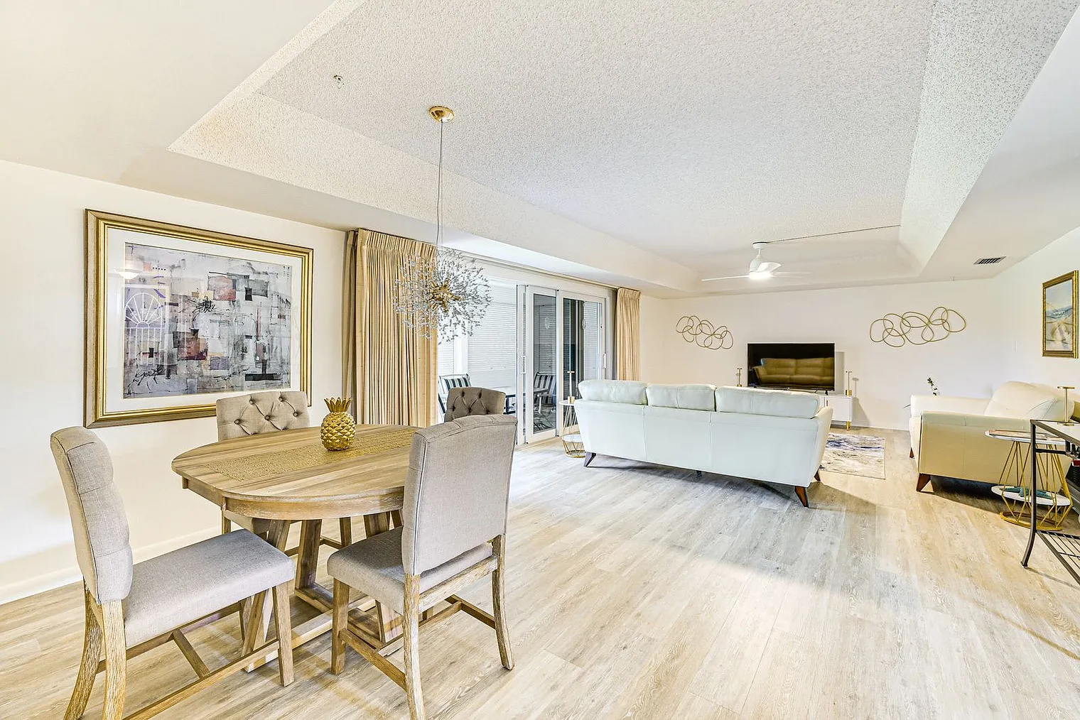 2 bed, 2.0 bath, 1496 sqft, $2,061 — Photo 4